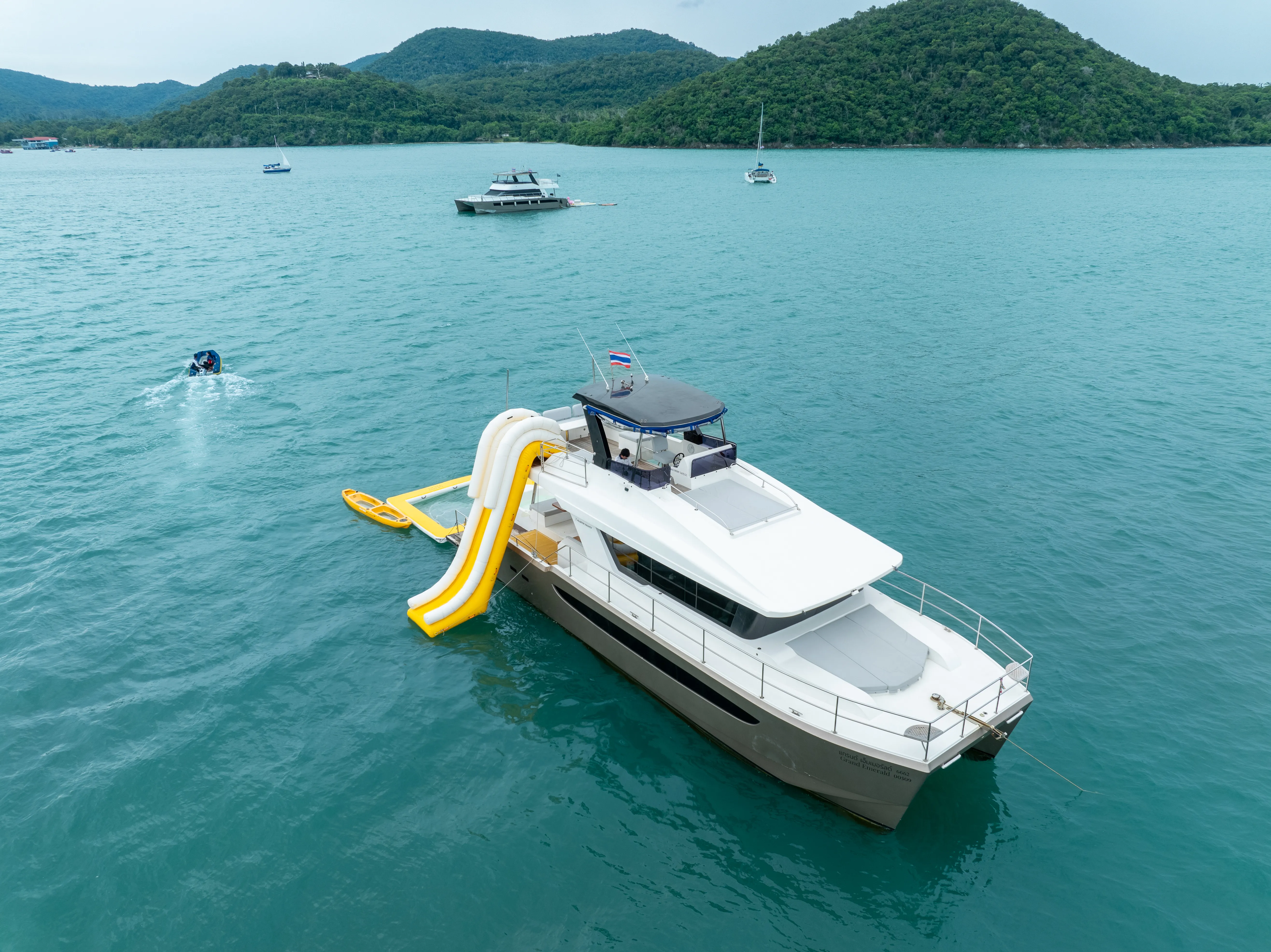 Motor Catamaran MC-500